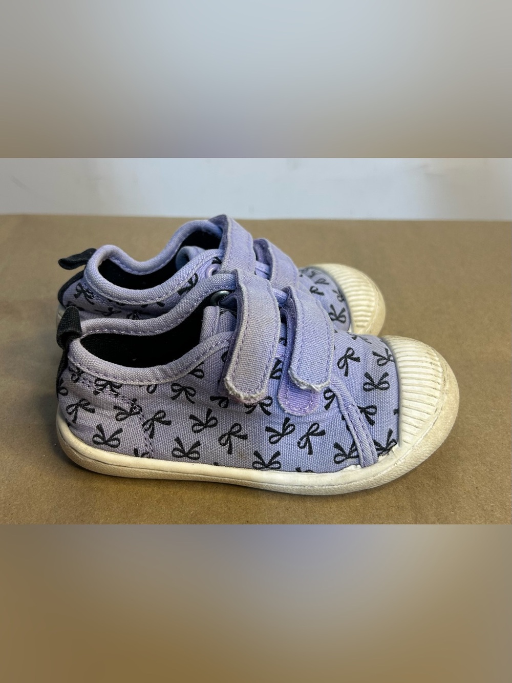 Jumping Beans Lavender Purple Bow Print Sneakers Baby Girls Size 7